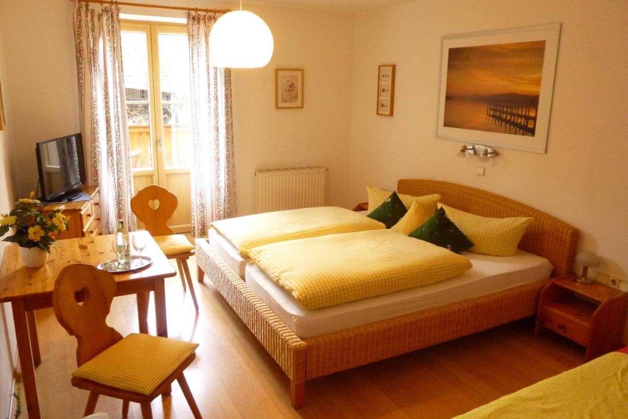 ลันด์กาสท์โฮฟ แบร์ค Bed & Breakfast Eurasburg ห้อง รูปภาพ