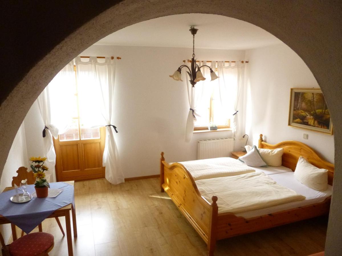 ลันด์กาสท์โฮฟ แบร์ค Bed & Breakfast Eurasburg ห้อง รูปภาพ