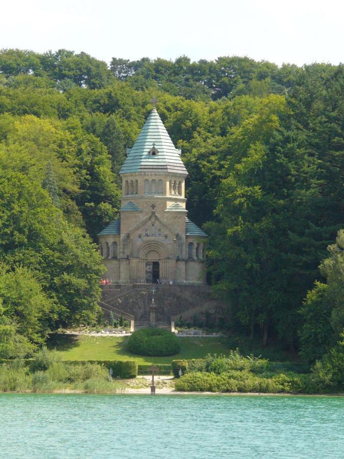 ลันด์กาสท์โฮฟ แบร์ค Bed & Breakfast Eurasburg ภายนอก รูปภาพ